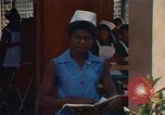 Image infirmière jamaïcaine Jamaïque, 1972, de la seconde 51 séquences d'archives historiques vidéo 65675040559