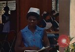 Image infirmière jamaïcaine Jamaïque, 1972, de la seconde 57 séquences d'archives historiques vidéo 65675040559