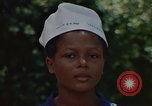 Image infirmière jamaïcaine Jamaïque, 1972, de la seconde 56 séquences d'archives historiques vidéo 65675040561