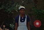 Image infirmière jamaïcaine Jamaïque, 1972, de la seconde 4 séquences d'archives historiques vidéo 65675040562