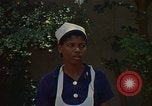 Image infirmière jamaïcaine Jamaïque, 1972, de la seconde 5 séquences d'archives historiques vidéo 65675040562