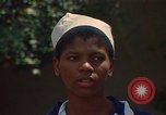 Image infirmière jamaïcaine Jamaïque, 1972, de la seconde 16 séquences d'archives historiques vidéo 65675040562