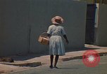 Image Housecraft training centre Jamaïque, 1972, de la seconde 17 séquences d'archives historiques vidéo 65675040563
