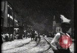 Standbild Brennen von Standard Oil Tanks Bayonne New Jersey USA, 1900, aus Sekunde 3 historischem Filmmaterial Videoclip 65675040579