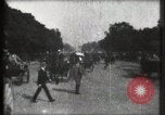 Image Champs Elysees Paris France, 1900, de la seconde 23 séquences d'archives historiques vidéo 65675040580