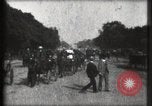 Image Champs Elysees Paris France, 1900, de la seconde 25 séquences d'archives historiques vidéo 65675040580