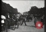 Image Champs Elysees Paris France, 1900, de la seconde 32 séquences d'archives historiques vidéo 65675040580