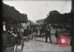Image Champs Elysees Paris France, 1900, de la seconde 33 séquences d'archives historiques vidéo 65675040580