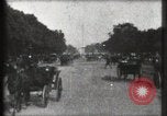 Image Champs Elysees Paris France, 1900, de la seconde 44 séquences d'archives historiques vidéo 65675040580