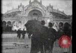 Standbild Palast von Strom Paris Frankreich, 1900, aus Sekunde 54 historischem Filmmaterial Videoclip 65675040581