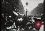 Standbild Place de l'Opera Paris Frankreich, 1900, aus Sekunde 4 historischem Filmmaterial Videoclip 65675040583