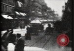 Standbild Place de l'Opera Paris Frankreich, 1900, aus Sekunde 11 historischem Filmmaterial Videoclip 65675040583