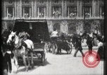 Standbild Place de l'Opera Paris Frankreich, 1900, aus Sekunde 30 historischem Filmmaterial Videoclip 65675040583