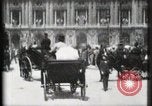 Standbild Place de l'Opera Paris Frankreich, 1900, aus Sekunde 38 historischem Filmmaterial Videoclip 65675040583