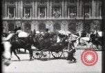 Standbild Place de l'Opera Paris Frankreich, 1900, aus Sekunde 42 historischem Filmmaterial Videoclip 65675040583