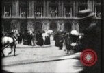 Standbild Place de l'Opera Paris Frankreich, 1900, aus Sekunde 49 historischem Filmmaterial Videoclip 65675040583