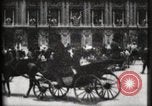 Standbild Place de l'Opera Paris Frankreich, 1900, aus Sekunde 56 historischem Filmmaterial Videoclip 65675040583