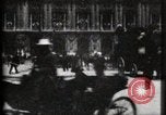 Standbild Place de l'Opera Paris Frankreich, 1900, aus Sekunde 57 historischem Filmmaterial Videoclip 65675040583