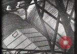 Immagine di Ascensore salita alla torre Eiffel Parigi Francia, 1900, secondo 12 filmato di repertorio 65675040584