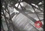 Immagine di Ascensore salita alla torre Eiffel Parigi Francia, 1900, secondo 17 filmato di repertorio 65675040584