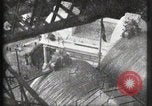 Immagine di Ascensore salita alla torre Eiffel Parigi Francia, 1900, secondo 21 filmato di repertorio 65675040584