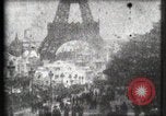 Immagine di Torre Eiffel Parigi Francia, 1900, secondo 10 filmato di repertorio 65675040586