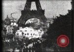 Immagine di Torre Eiffel Parigi Francia, 1900, secondo 17 filmato di repertorio 65675040586