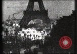 Immagine di Torre Eiffel Parigi Francia, 1900, secondo 39 filmato di repertorio 65675040586