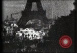 Immagine di Torre Eiffel Parigi Francia, 1900, secondo 45 filmato di repertorio 65675040586
