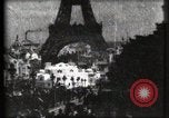 Immagine di Torre Eiffel Parigi Francia, 1900, secondo 46 filmato di repertorio 65675040586