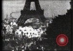 Immagine di Torre Eiffel Parigi Francia, 1900, secondo 47 filmato di repertorio 65675040586
