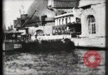 Immagine di Panorama di Esposizione di Parigi dal fiume Senna Parigi Francia, 1900, secondo 3 filmato di repertorio 65675040588