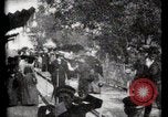 Immagine di Passerella mobile Parigi Francia, 1900, secondo 20 filmato di repertorio 65675040589