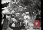 Immagine di Passerella mobile Parigi Francia, 1900, secondo 22 filmato di repertorio 65675040589