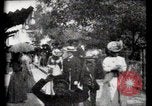 Immagine di Passerella mobile Parigi Francia, 1900, secondo 23 filmato di repertorio 65675040589