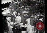 Immagine di Passerella mobile Parigi Francia, 1900, secondo 27 filmato di repertorio 65675040589