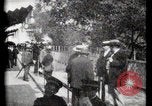 Immagine di Passerella mobile Parigi Francia, 1900, secondo 34 filmato di repertorio 65675040589