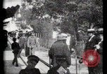 Immagine di Passerella mobile Parigi Francia, 1900, secondo 35 filmato di repertorio 65675040589