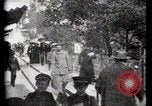 Immagine di Passerella mobile Parigi Francia, 1900, secondo 37 filmato di repertorio 65675040589
