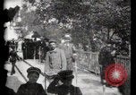 Immagine di Passerella mobile Parigi Francia, 1900, secondo 38 filmato di repertorio 65675040589
