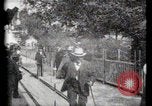 Immagine di Passerella mobile Parigi Francia, 1900, secondo 39 filmato di repertorio 65675040589