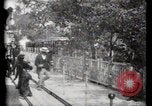 Immagine di Passerella mobile Parigi Francia, 1900, secondo 46 filmato di repertorio 65675040589