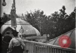 Immagine di Passerella mobile Parigi Francia, 1900, secondo 18 filmato di repertorio 65675040590