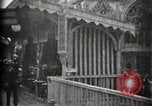 Immagine di Passerella mobile Parigi Francia, 1900, secondo 37 filmato di repertorio 65675040590