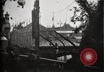 Immagine di Passerella mobile Parigi Francia, 1900, secondo 42 filmato di repertorio 65675040590