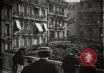 Immagine di Passerella mobile Parigi Francia, 1900, secondo 59 filmato di repertorio 65675040590