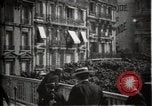 Immagine di Passerella mobile Parigi Francia, 1900, secondo 60 filmato di repertorio 65675040590