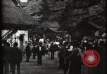 Immagine di Villaggio Svizzero Parigi Francia, 1900, secondo 5 filmato di repertorio 65675040591