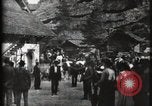 Immagine di Villaggio Svizzero Parigi Francia, 1900, secondo 6 filmato di repertorio 65675040591