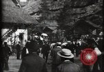 Immagine di Villaggio Svizzero Parigi Francia, 1900, secondo 11 filmato di repertorio 65675040591